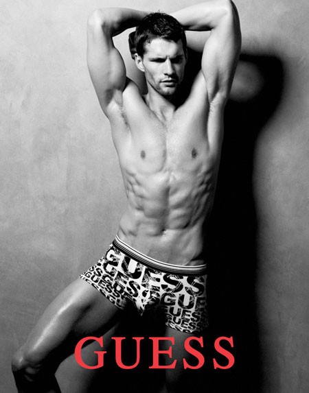 Guess2011ç§‹å†¬ç”·å£«å†…è¡£å¹¿å‘Šæƒ¹ç«æŽ¨å‡º