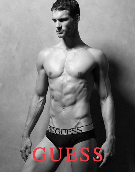 Guess2011ç§‹å†¬ç”·å£«å†…è¡£å¹¿å‘Šæƒ¹ç«æŽ¨å‡º