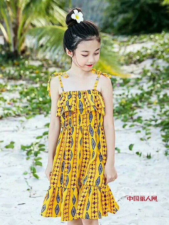 å„¿ç«¥åŠå¸¦è¿žè¡£è£™çš„æ­é… å„¿ç«¥èŠ‚å°±æ˜¯è¦è®©å„¿ç«¥ç¾Žè…»åˆå¿«ä¹