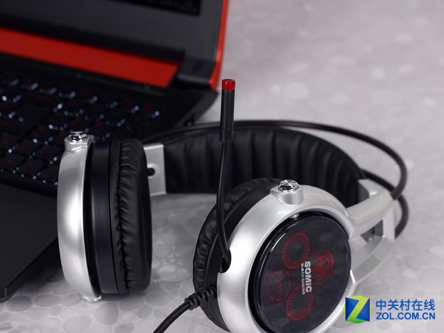 WGT2013 E-sports Contest ASUS released new sound cards and other products