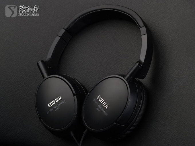 BOSE AE2 Headphones Tour