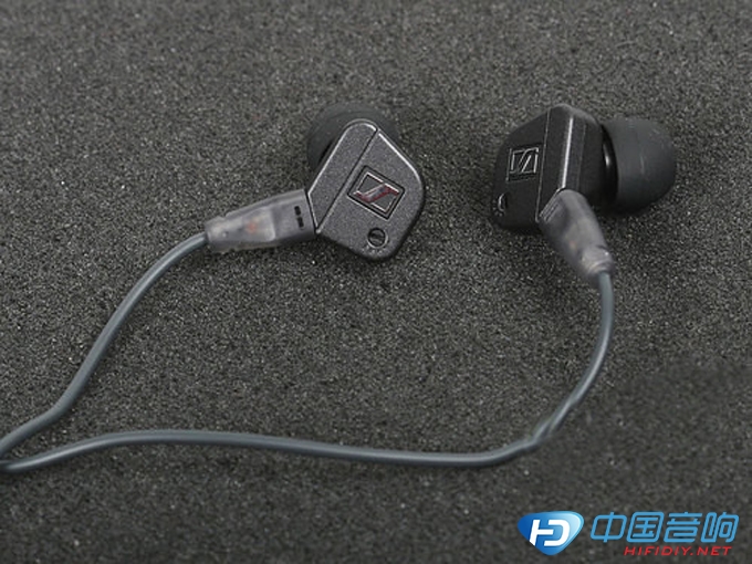 Good listening habits JBL T280A communication headset