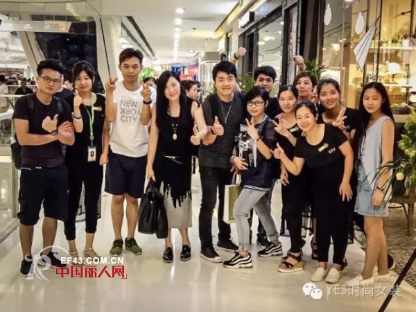 YESå¥³è£…æ¹›æ±Ÿä¸‡è¾¾åº—ç››å¤§å¼€ä¸š æ­ç¥å¤§å–
