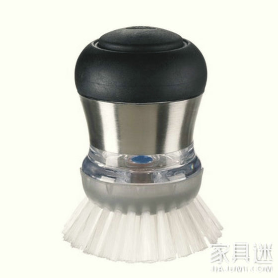 OXO chassis brush