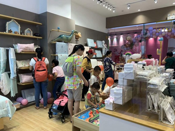 çƒ­çƒˆç¥è´ºç«¥çœ ç«¥æ£‰å¹¿å·žéªå£¹ä¸‡é‚¦åº—ç››å¤§å¼€ä¸š