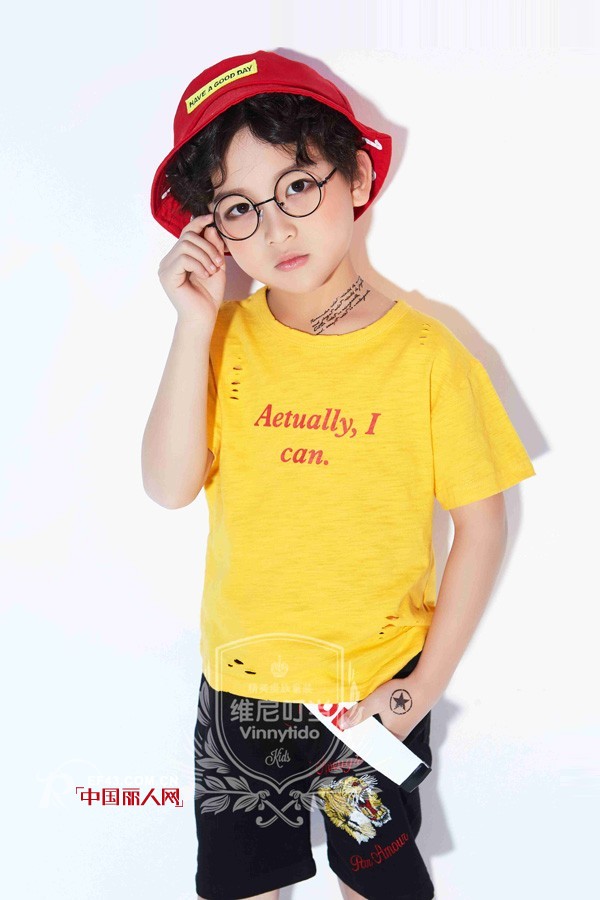 é»„è‰²éž‹å­é…ä»€ä¹ˆè¡£æœ é»„è‰²Tæ¤é…ä»€ä¹ˆé¢œè‰²çš„è£¤å­