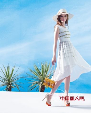 Vannealè–°å¥ˆå„¿2013å¤å­£æ–°å“ åˆ®èµ·ä¸€é˜µæµ·æ´‹é£Ž