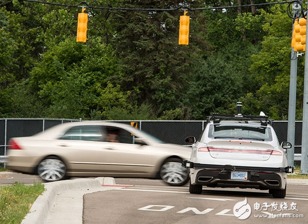 Autopilot in addition to radar and camera How to make autopilot vehicles look more?