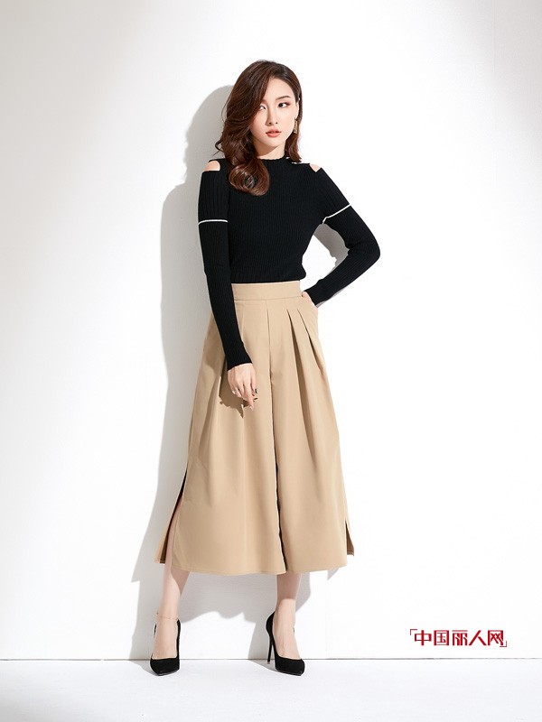 çˆ±ä¾èŽ²å¥³è£…2018ç§‹è£…ä¸Šå¸‚ ç§‹è£…é£Žè¡£å¤–å¥—çš„æ­é…