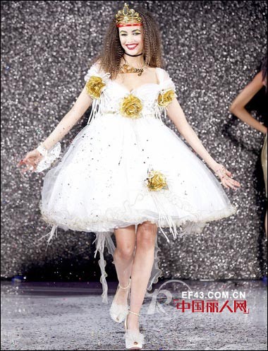 Betsey Johnson å‘å¸ƒ2013æ˜¥å¤æœè£…æ–°å“