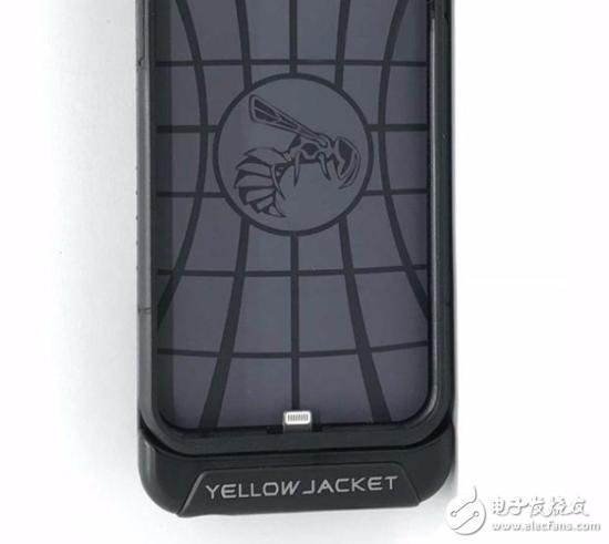 The most horrible mobile phone case in the world: Instant discharge 7 million volts