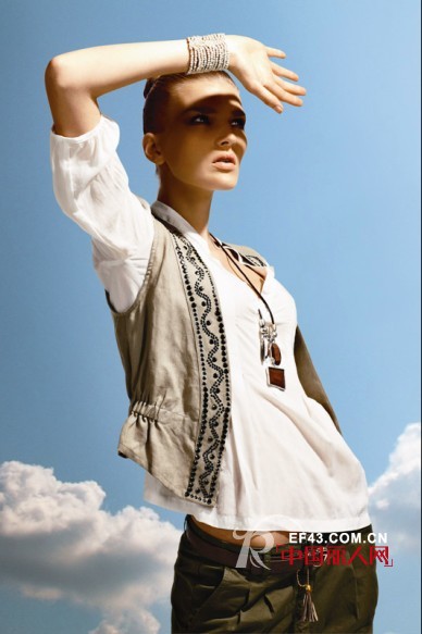 Rosa fashion women's freedom to release the voice of the woman