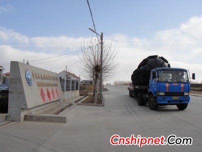 Qingdao Yongtai delivers 3 gas rubber fenders