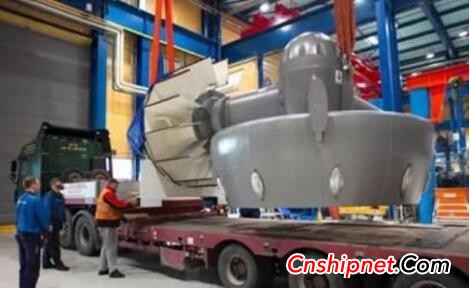Rolls-Royce 1000 azimuth thruster delivery