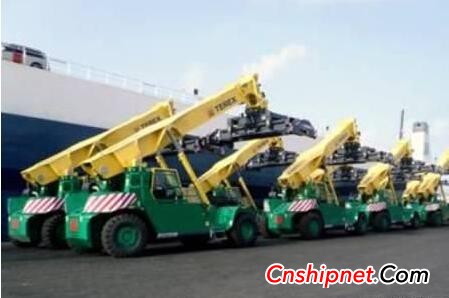 TPS10 Terex TFC 45 H container stacker delivery