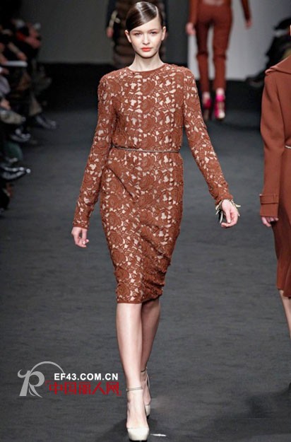 Brioni11/12ç§‹å†¬ç±³å…°å¥³è£…æ–°å“å‘å¸ƒ