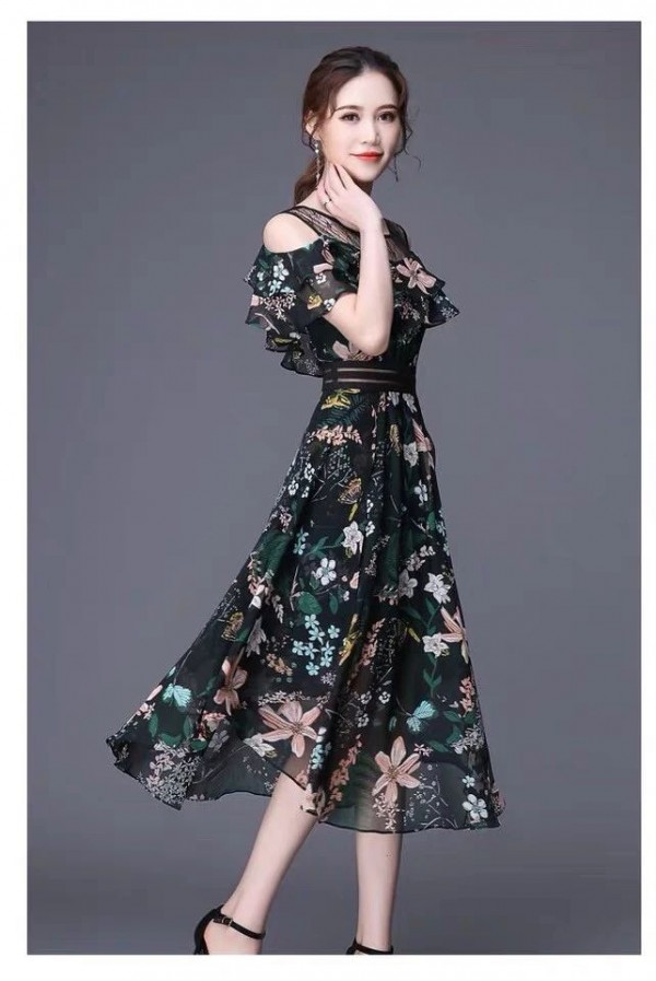 ç¢ŽèŠ±è¿žè¡£è£™çš„é­…åŠ›è®©ä½ åœ¨è¿™ä¸ªå¤æ—¥åšæœ€ç¾Žçš„å¥³äºº