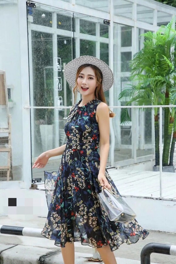 ç¢ŽèŠ±è¿žè¡£è£™çš„é­…åŠ›è®©ä½ åœ¨è¿™ä¸ªå¤æ—¥åšæœ€ç¾Žçš„å¥³äºº