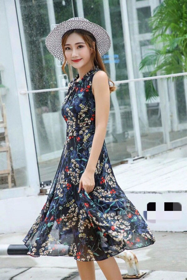 ç¢ŽèŠ±è¿žè¡£è£™çš„é­…åŠ›è®©ä½ åœ¨è¿™ä¸ªå¤æ—¥åšæœ€ç¾Žçš„å¥³äºº