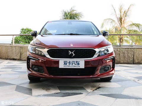 In terms of appearance, the new DS 4S is basically the same as the current model, with only minor differences. The biggest change is the addition of the Performance Line version, making the new car look more dynamic and stylish. The details are mainly reflected in the appearance of the exclusive logo, and the use of more sporty black rims. In addition, the new car is equipped with a new LED headlight group.