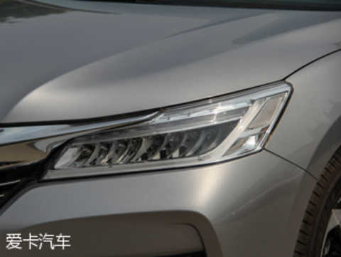 Buying a low price (3) Survey of the value of a popular midsize car