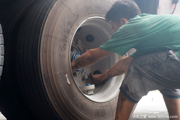 Hugo said braking (4) mistakes and ABS failure caused by the wheel