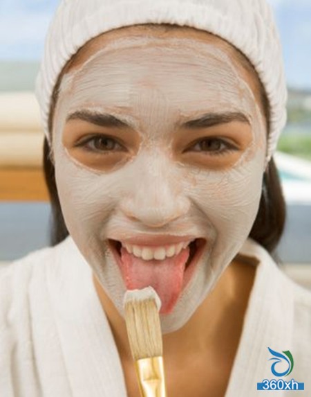 Eight Simple & Time-Saving Skincare Tips