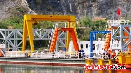 Jiangsu Jinshun Windlass 10Tx10M Marine Gantry Crane Delivered Successfully