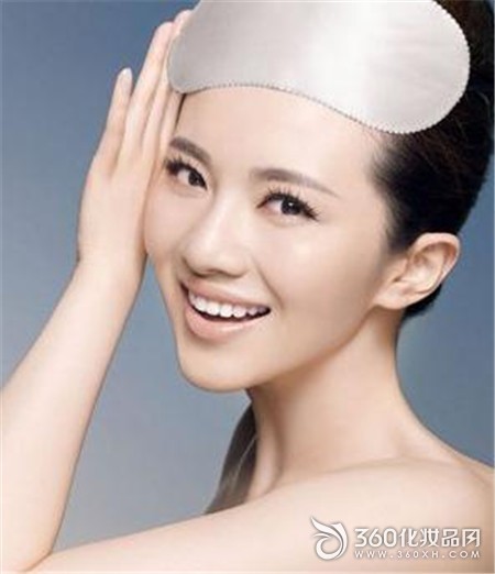 Aging muscle sunlight grease pores sebum secretion water skin