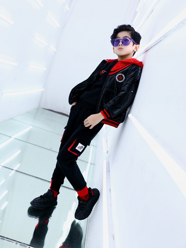 æŸè„šè£¤é…å‘¢å­å¤–å¥—å¥½çœ‹å— é»‘è‰²æŸè„šè£¤é…ä»€ä¹ˆè¡£æœ