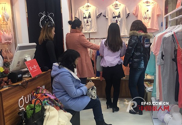 é—ºç§˜å†…è¡£å“ç‰ŒåŠ ç›Ÿåº—å¥³ç¥žèŠ‚å…¥é©»è¾½å®éžå±±