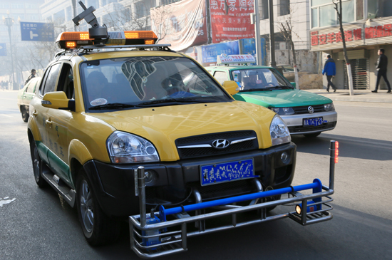 Unconventional gas laser inspection vehicle guards Xining