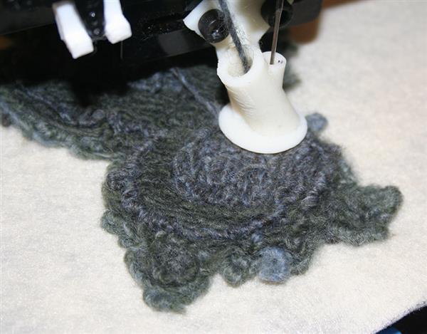 carnegie-mellon-researchers-develop-algorithm-for-new-3d-printed-knitwear-process-3.jpg