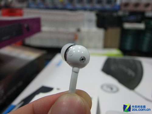 Bingo fashion in-ear earphones i805 enjoy