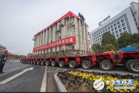 UHV transmission project Transformer "Big Mac" successfully arrived