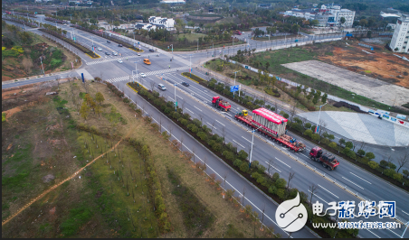 UHV transmission project Transformer "Big Mac" successfully arrived