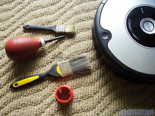 Tools to clean up iRobot Roomba