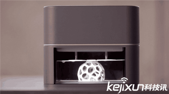 Can I print 3D objects with just my phone? Not so magical