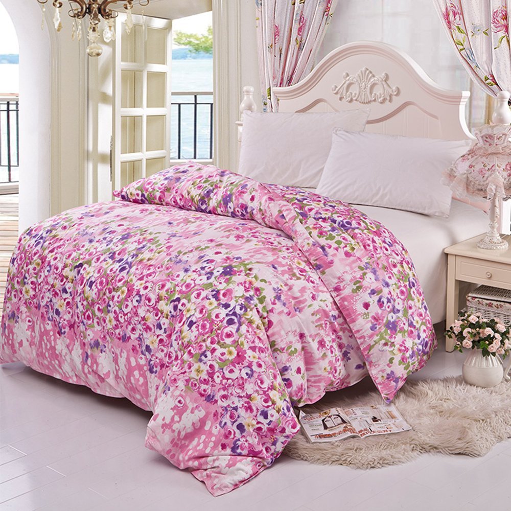 How much is the size of the quilt cover? What is the cover set of four?