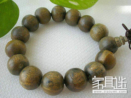 Green Tan Buddha beads.Jpg