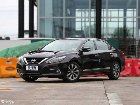 Buying a low price (3) Survey of the value of a popular midsize car