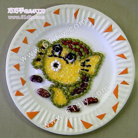 Paper plate bean stickers - fish