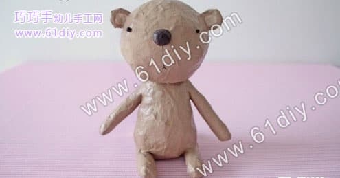 Old paper making cute cartoon bear model