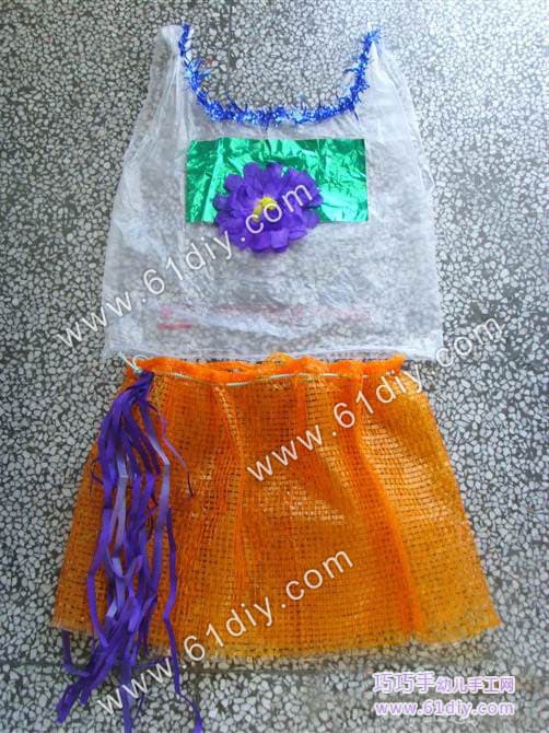Plastic bag skirt (kindergarten costume)