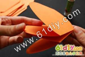 Three-dimensional paper pumpkin handmade