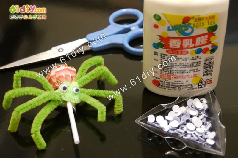 Lollipop hairy spider handmade