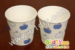 Paper cup bell (kindergarten morning exercise equipment)