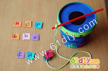 Alphabet version of fishing toy making (ice cream cup handmade)