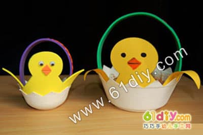 Disposable bowls for making Easter chick baskets