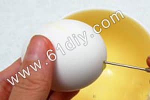How to empty the eggshell Blowing Out an Egg